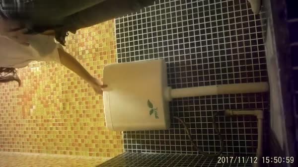 厕所偷拍-云上会所酒吧合集127